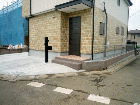 【蓮田市】　角地のエクステリア NO.150