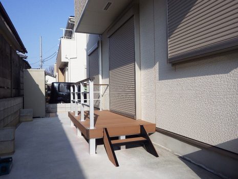 埼玉県さいたま市　ウッドデッキ施工で庭を明るく NO.202