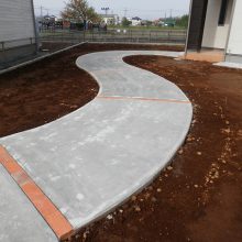 曲線のコンクリートアプローチ NO.267の施工写真3