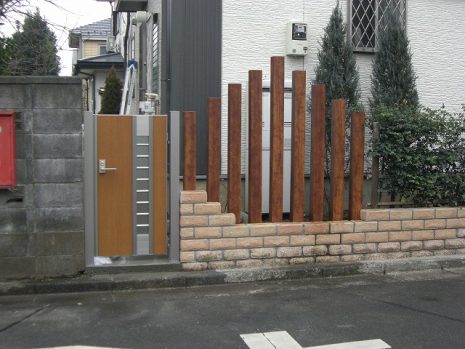 埼玉県さいたま市　裏庭のリフォームに枕木を利用 NO.71