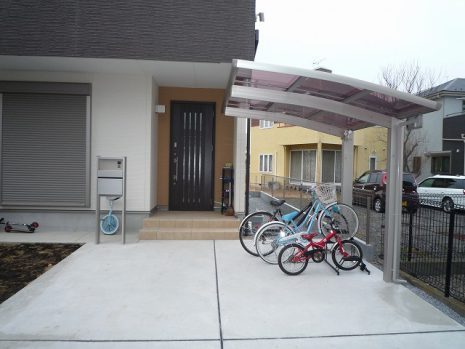 【久喜市】　目隠しフェンスと生垣をバランスよく NO.129