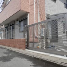 岩田治療院様の駐車場と玄関先に注目 NO.213の施工写真