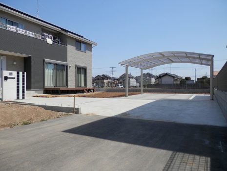 埼玉県幸手市　ガラスタイルを取り入れた門塀 NO.214