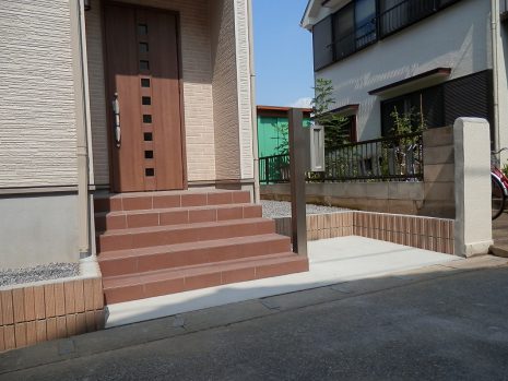 【久喜市】　オープン外構で開放的に NO.161
