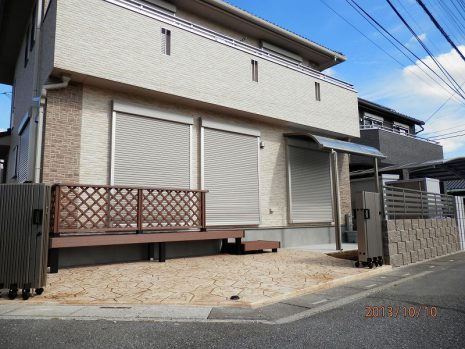 【白岡市】　同系色の伸縮ゲート NO.174