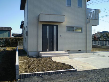 埼玉県加須市　ベーシックなオープン外構 NO.381