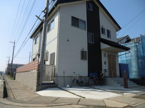 【久喜市】　門まわりは明るく NO.21