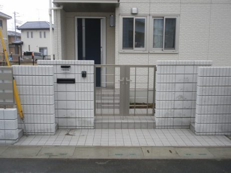埼玉県幸手市　オープン外構からクローズ外構にリフォーム NO.26