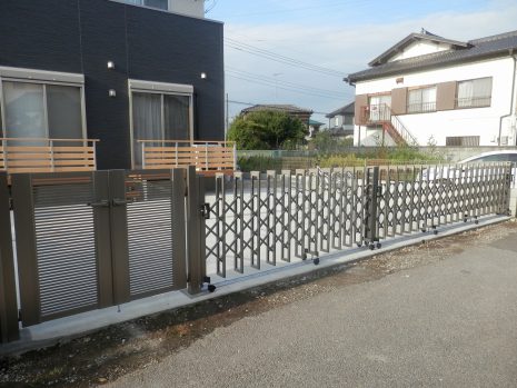 埼玉県幸手市　伸縮ゲートにフェンス付ウッドデッキ NO.455