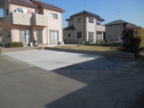 埼玉県羽生市　土間とスタンプコンクリートで通路を確保 NO.522