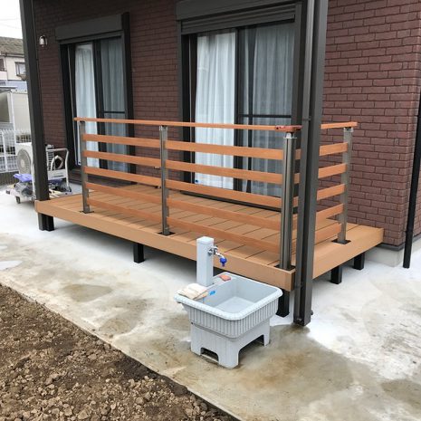 埼玉県鴻巣市　フェンス付のウッドデッキを設置いたしました NO.514