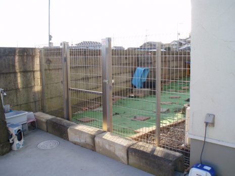 【蓮田市】　ドックラン用に塀を設置 NO.545