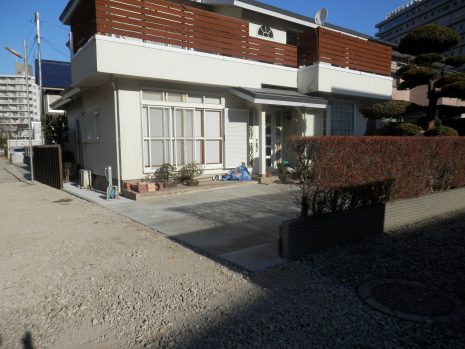 埼玉県上尾市　セミクローズ外構ですっきりと NO.540