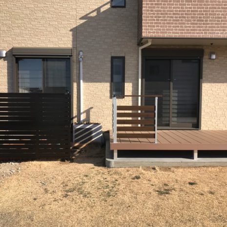 埼玉県行田市　ウッドデッキの交換と目隠しフェンス工事 NO.556