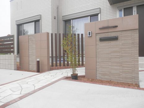【久喜市】　シンプルで洗練された門まわり NO.567