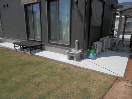 埼玉県幸手市　犬走りコンクリートが完成。NO.620