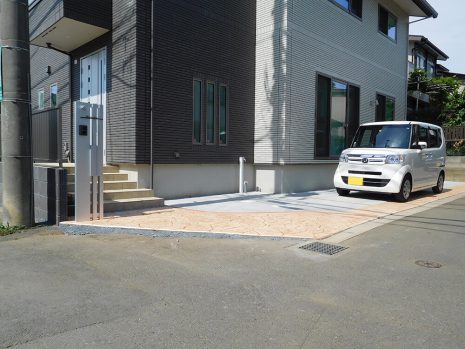 埼玉県さいたま市　駐車場とフェンス工事 NO.638