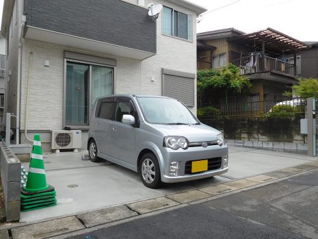 埼玉県さいたま市　青い機能門柱 NO.686