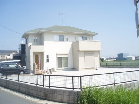 埼玉県熊谷市　雑草対策は土間と砕石 NO.715