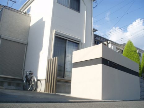 埼玉県さいたま市　門袖が白い建物とマッチ NO.714