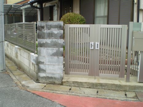 埼玉県杉戸町　目隠しフェンス交換工事 NO.732