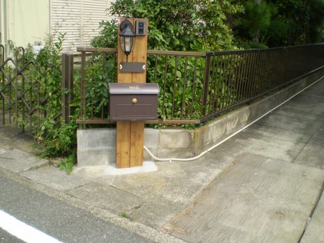 【白岡市】　ナチュラルテイスト門柱がお出迎え NO.734