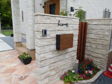 埼玉県加須市　レンガ調の門袖 NO.913