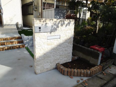 埼玉県草加市　門袖をタイル貼り NO.1007