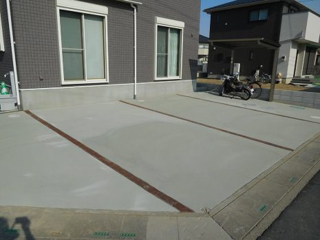 【久喜市】 広い駐車場とサイクルポート NO.1061