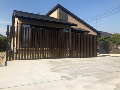 埼玉県加須市　目隠し代わりに汎用部材 NO.1097