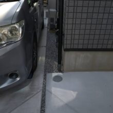 リフォーム外構(土間コンクリート　タイル貼り　機能門柱　物置) NO.2508の施工写真3