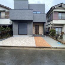 タイル張り　スタンプコンクリート　駐車場リフォーム外構　No.2525の施工写真2