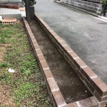 タイルテラス　目隠しフェンス　花壇施工　No.2555の施工写真3