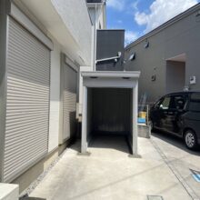 【バイクガレージ工事】イナバ バイク保管庫 FM-1526SD スタンダード　No.2577の施工写真2