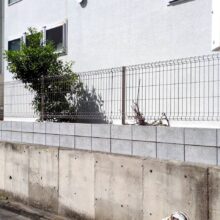 ブロック塀解体積みなおし　フェンス設置工事No.2570の施工写真1