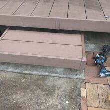 人工木ウッドデッキ　ひび割れ交換工事　No.2569の施工写真1