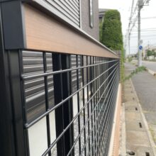 【ハイブリットT・T　フェンス】　【フェンスAB YS3型多段】　リフォーム外構工事　No.2641の施工写真メイン