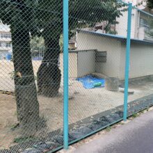 小学校　ネットフェンス改修工事　No.2638の施工写真2