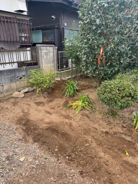 【蓮田市】　植栽伐採・抜根工事　No.2637