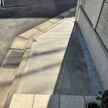 植栽撤去・雑草対策【外構リフォーム】No.2668の施工写真1