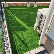 外構リフォーム工事【目隠しフェンス・人工芝】No.2671の施工写真メイン