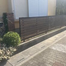 目隠しフェンス工事(三協立山　シャトレナⅡ2型　1000JNK)　No.2662の施工写真メイン