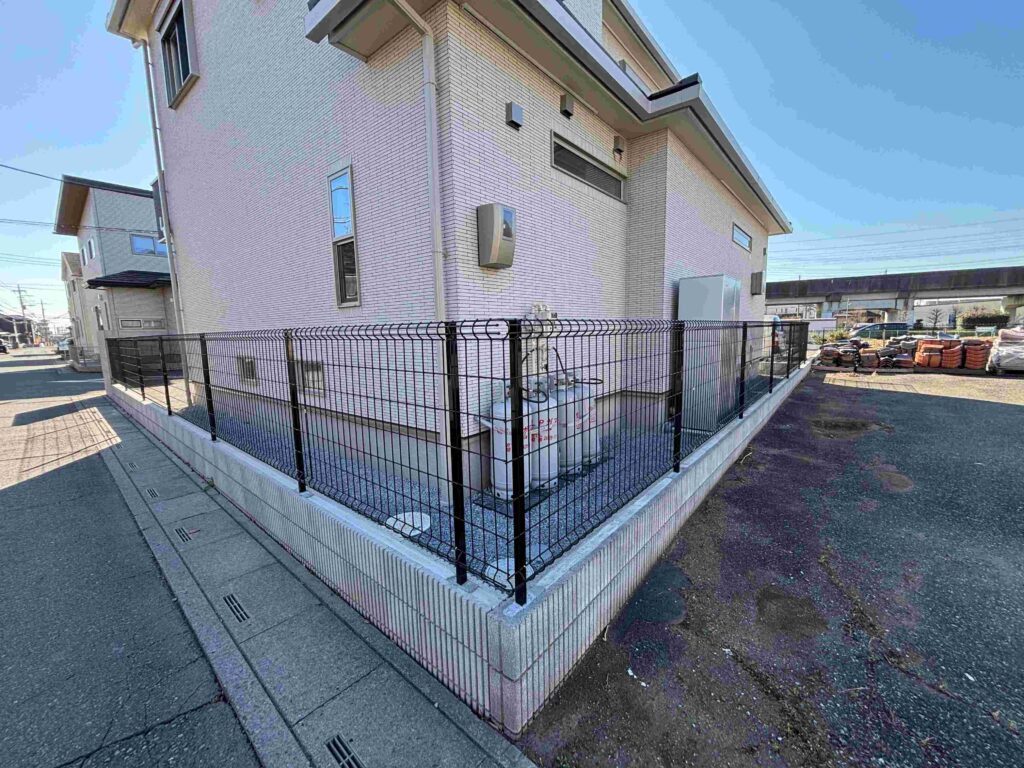 埼玉県伊奈町　新築外構工事　No.2711