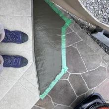 玄関階段一部撤去・駐車場間口拡張　モルタル仕上げ工事　No.2752の施工写真メイン