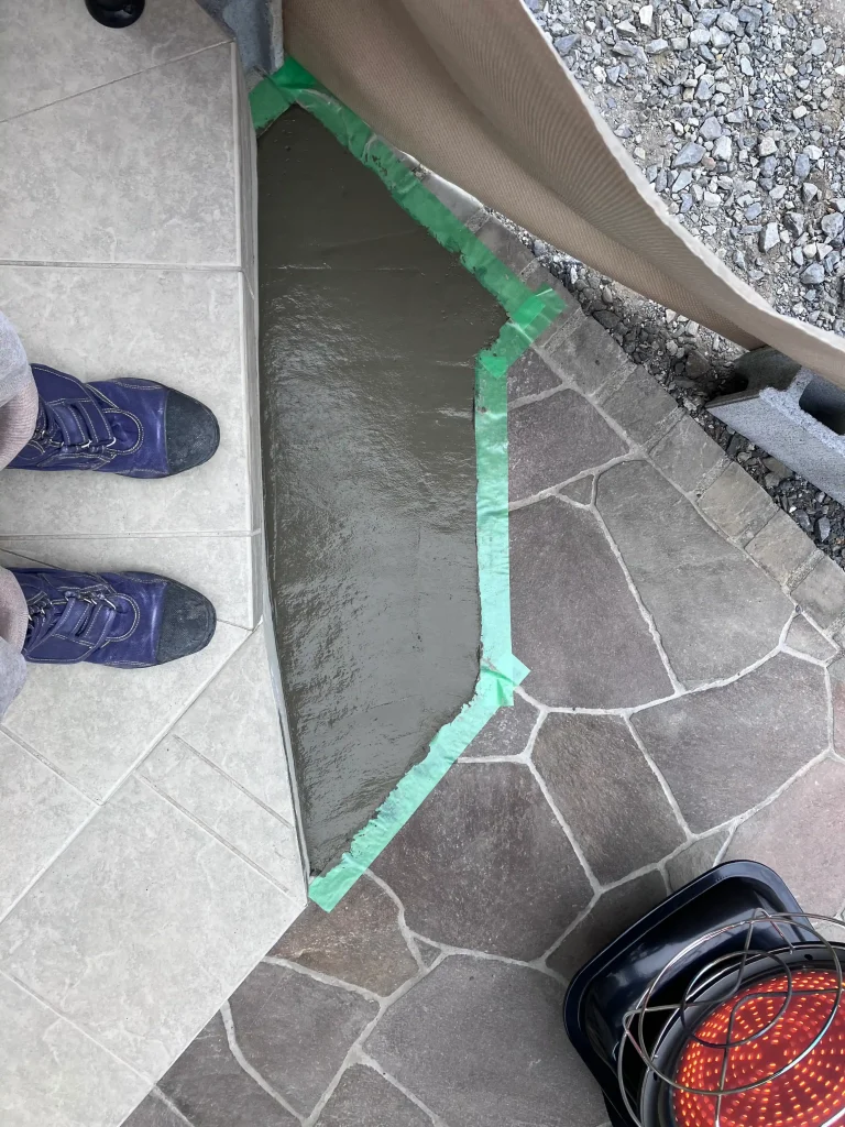 【蓮田市】　玄関階段一部撤去・駐車場間口拡張　モルタル仕上げ工事　No.2752