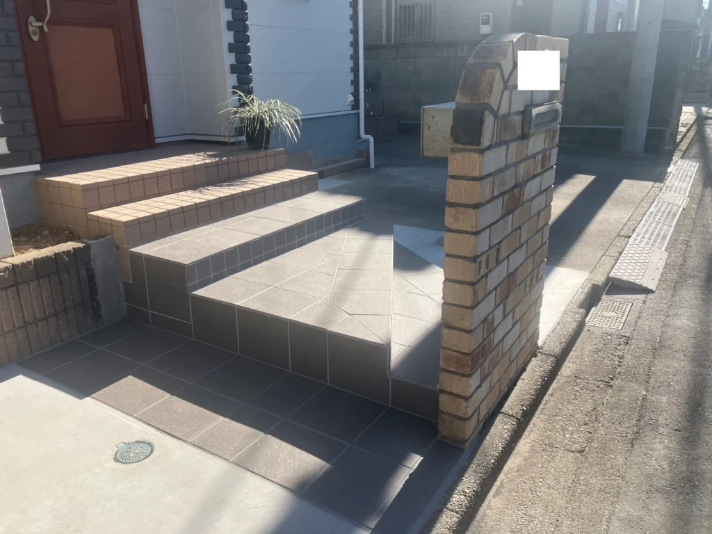 【久喜市】　外構リフォーム【タイル工事・土間コンクリート工事】No.2749