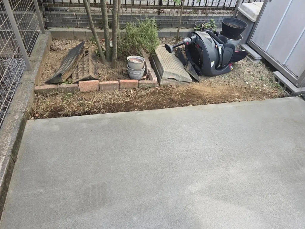 埼玉県草加市　草加市　t様邸の土間コンクリート工事(雑草対策)　No.2757