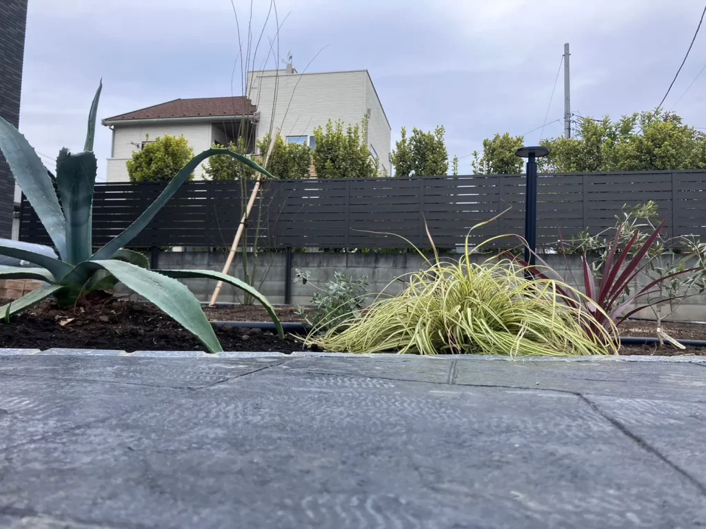 埼玉県越谷市　カーポート照明(ライト)後付け　目隠しフェンス工事　No.2790