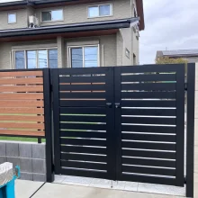 門扉取手修理　メッシュフェンス施工　No.2772の施工写真メイン