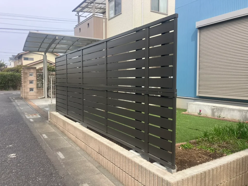 埼玉県上尾市　目隠しフェンス工事(LIXIL フェンスAB YS3型)　　No.2786